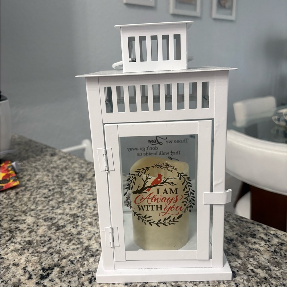 White Memorial Lantern with flickering LED candle - Picture 6 of 11